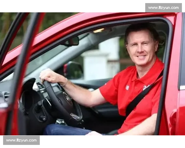 麦克马纳曼助阵深圳!利物浦广东首店开业 麦克马纳曼助阵深圳!利物浦广东首店开业