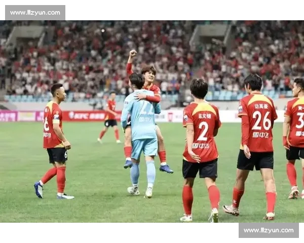 苏州 1-0 领先！王飞闪击点燃客场战火